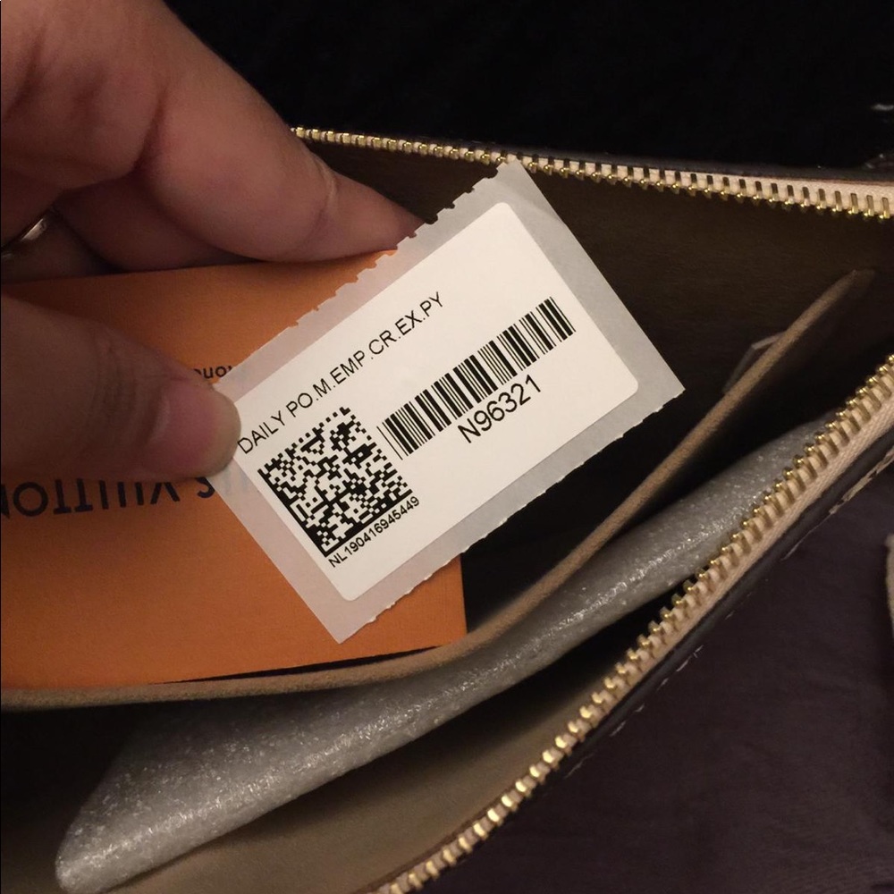 Louis Vuitton daily pouch empriente x python skin - Picture 5 of 8